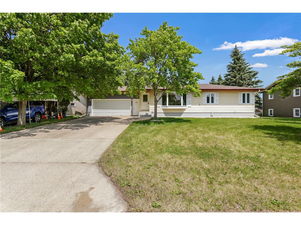 404 Meadow Lark Lane Dodge Center MN 55927 6373381 image1