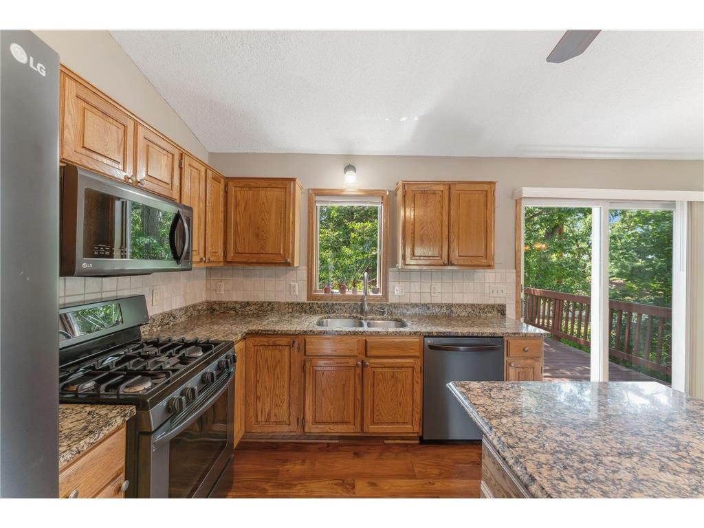 404 Minnesota Avenue Roseville MN 55113 7083891 image11