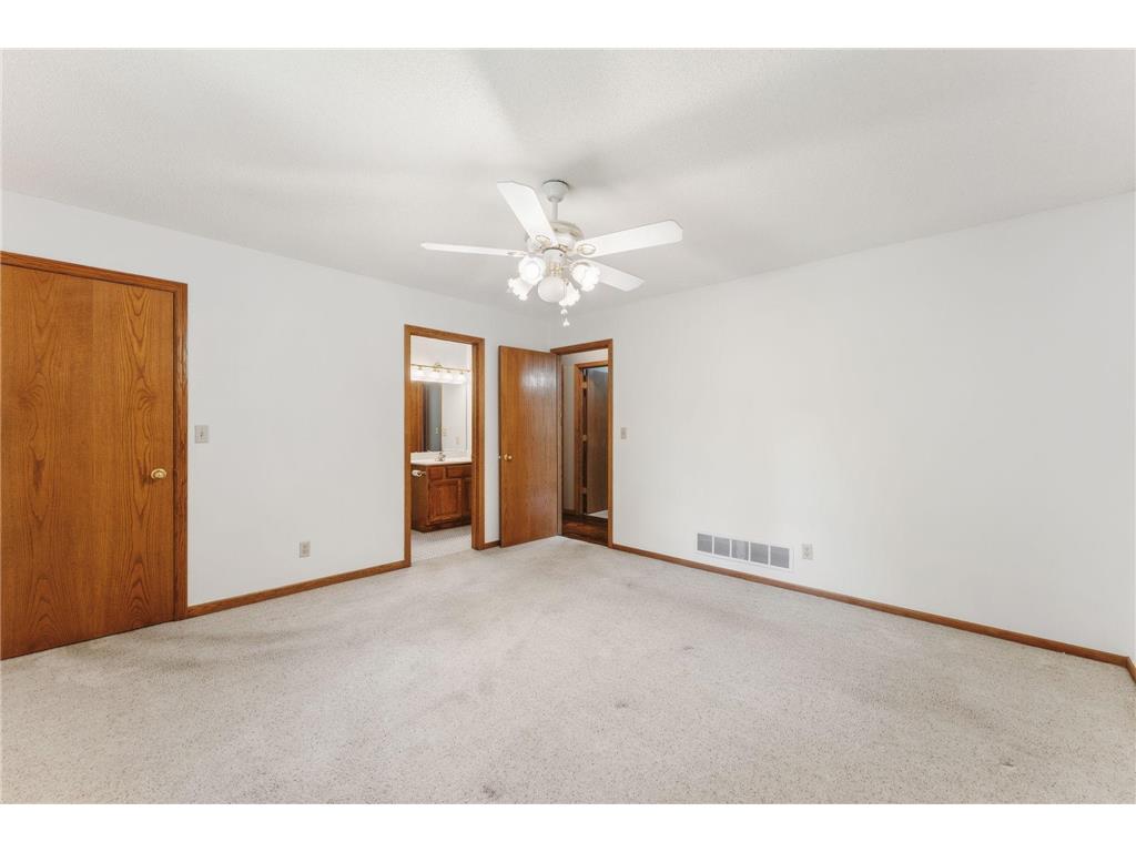 404 Minnesota Avenue Roseville MN 55113 7083891 image18