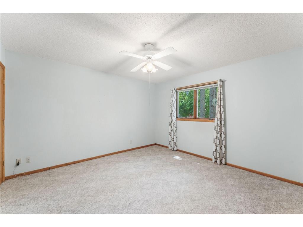 404 Minnesota Avenue Roseville MN 55113 7083891 image23