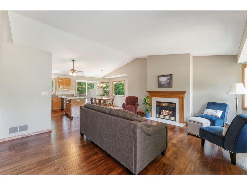 404 Minnesota Avenue Roseville MN 55113 7083891 image3