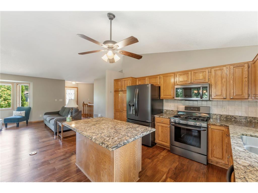 404 Minnesota Avenue Roseville MN 55113 7083891 image8