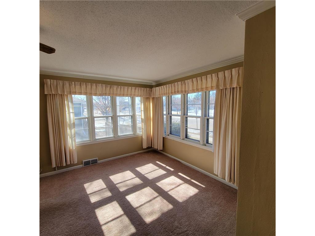 404 N Vine Street Fergus Falls MN 56537 7014052 image14