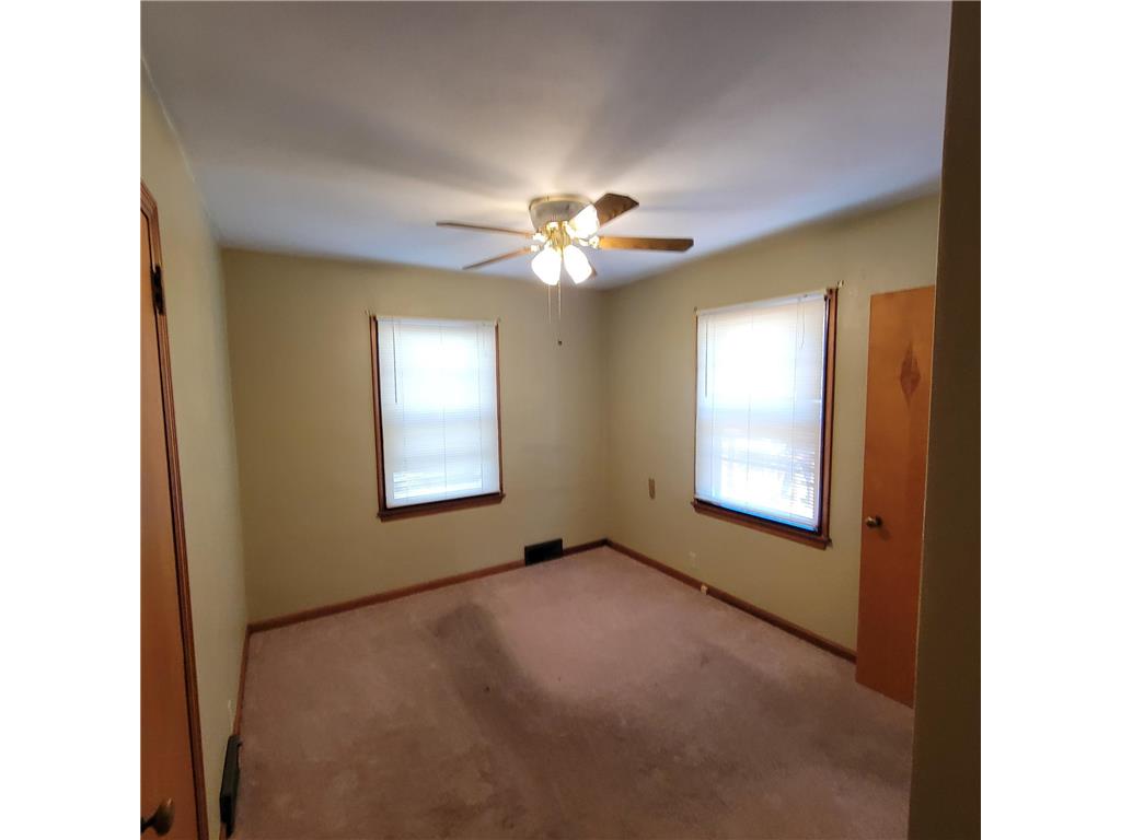 404 N Vine Street Fergus Falls MN 56537 7014052 image19