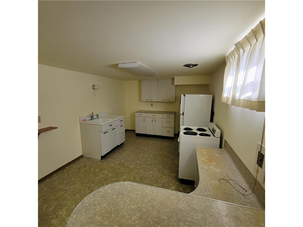 404 N Vine Street Fergus Falls MN 56537 7014052 image22