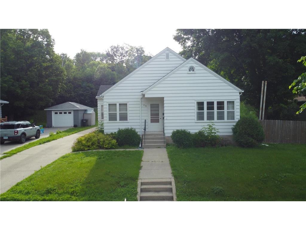 404 N Vine Street Fergus Falls MN 56537 7014052 image38