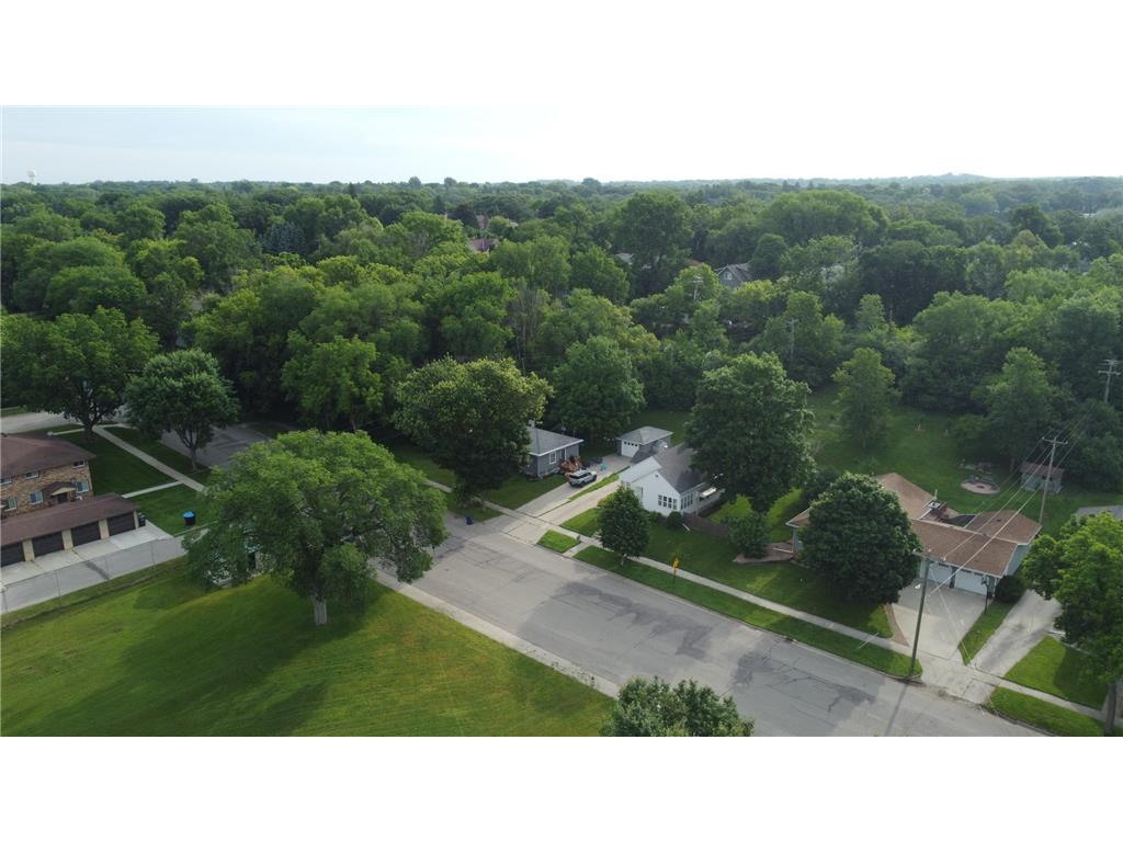 404 N Vine Street Fergus Falls MN 56537 7014052 image40