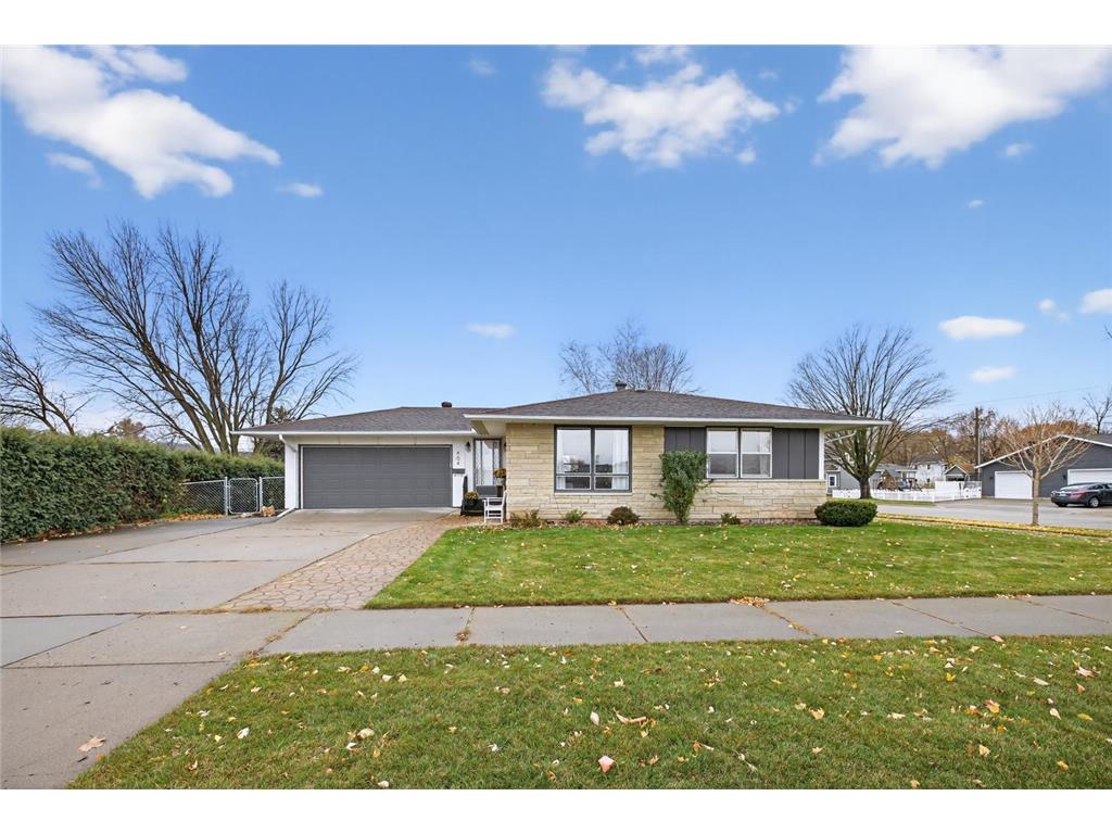 404 S 6th Street Lake City MN 55041 6820534 image1