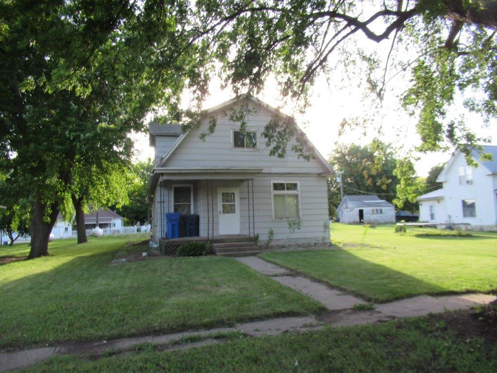 404 S Central Avenue Hills MN 56138 6552331 image1