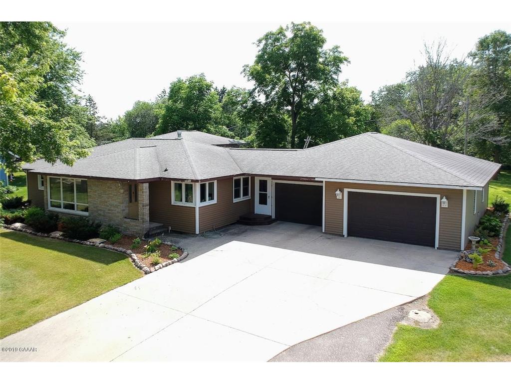 404 S Clayborn Avenue Parkers Prairie MN 56361 7052302 image1