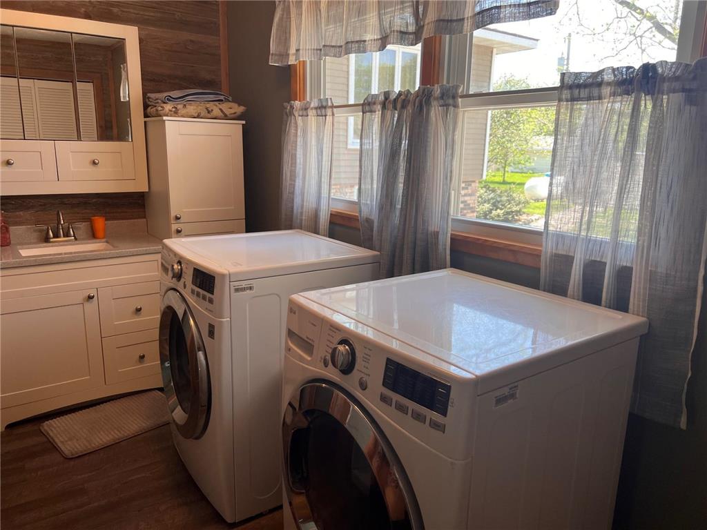 404 S Clayborn Avenue Parkers Prairie MN 56361 7052302 image27