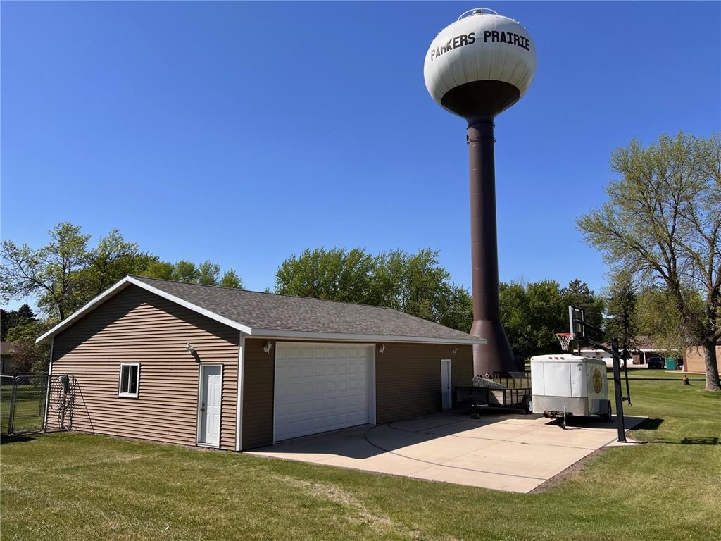 404 S Clayborn Avenue Parkers Prairie MN 56361 7052302 image3