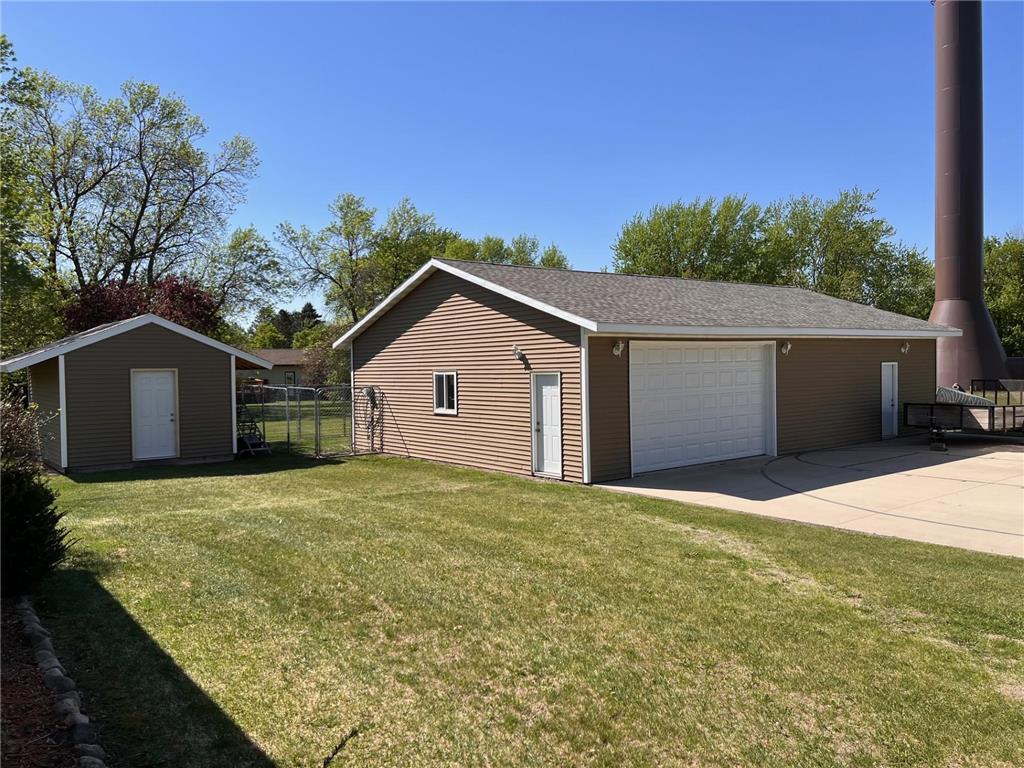 404 S Clayborn Avenue Parkers Prairie MN 56361 7052302 image4