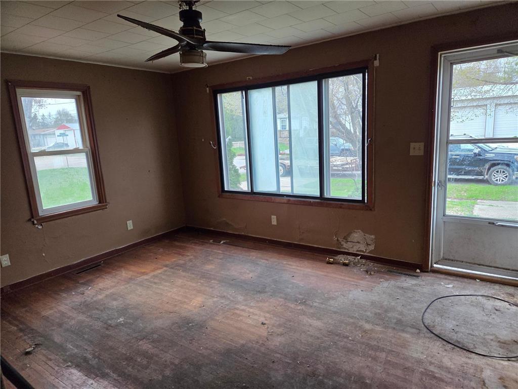 404 SE Pleasant Street Brownsdale MN 55918 7061484 image2