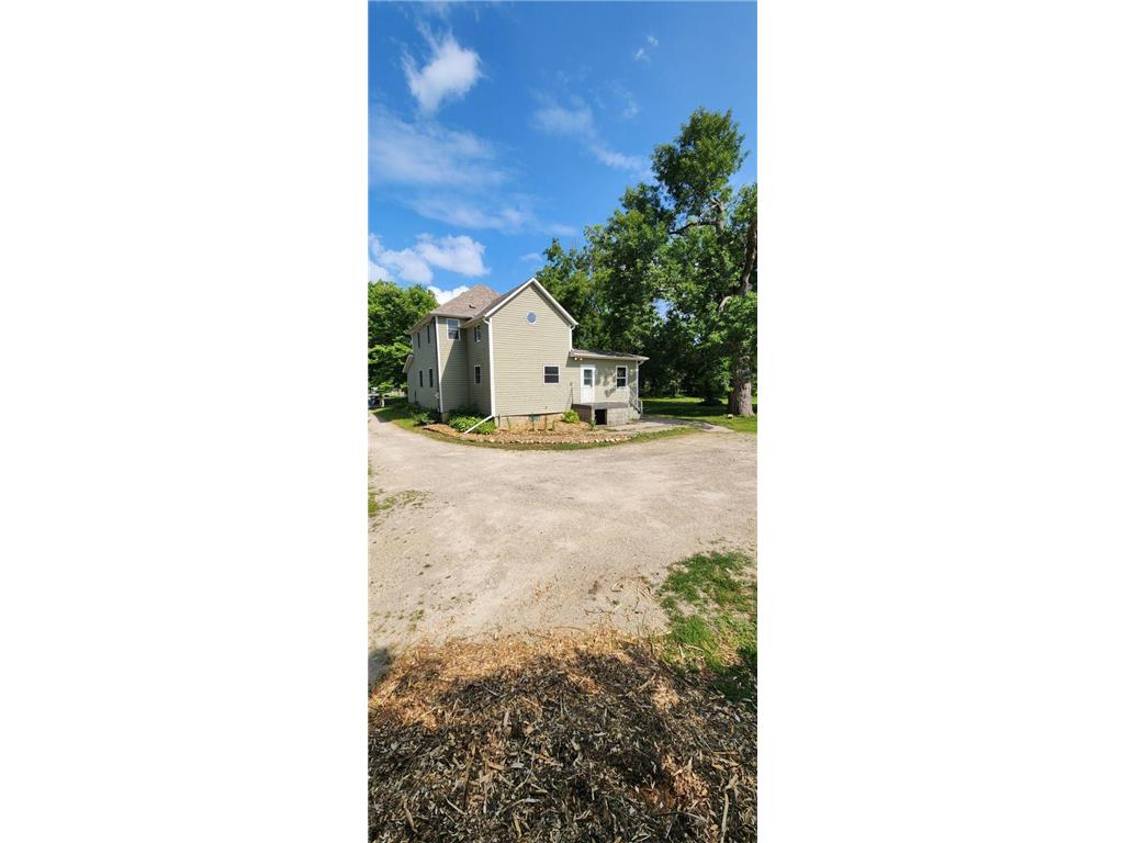 404 W Main Street Morristown MN 55052 6579891 image1
