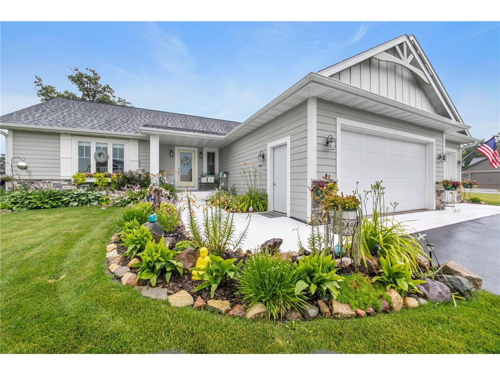 404 Westwood Drive River Falls WI 54022 6756644 image1