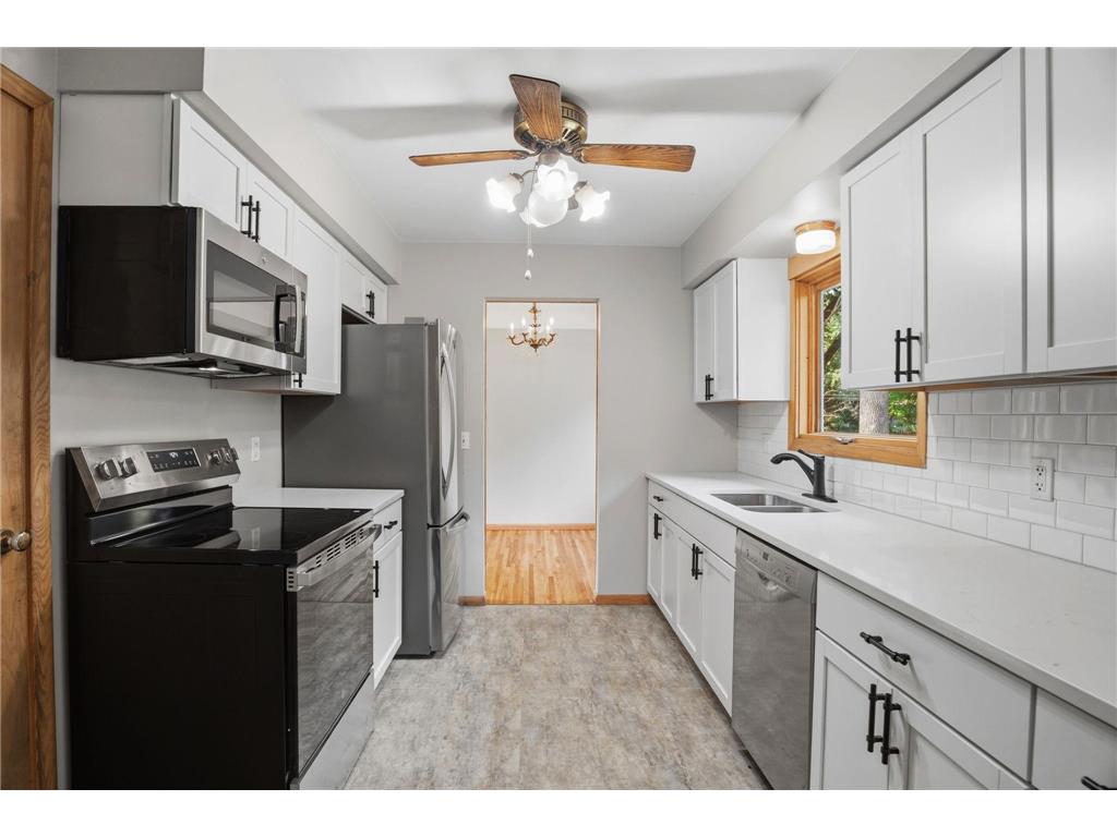 4041 Jersey Avenue N Crystal MN 55427 7113421 image3