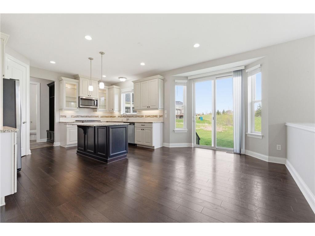 4042 Grand Chevalle Parkway Chaska MN 55318 - Bavaria 7066104 image16