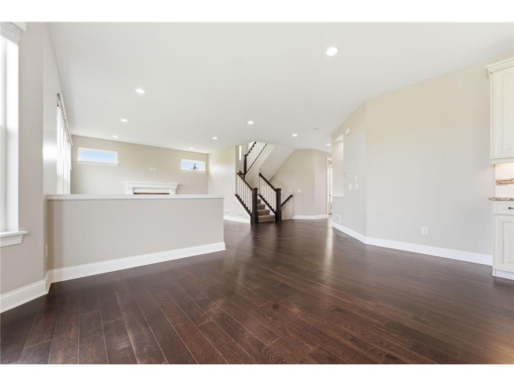 4042 Grand Chevalle Parkway Chaska MN 55318 - Bavaria 7066104 image19