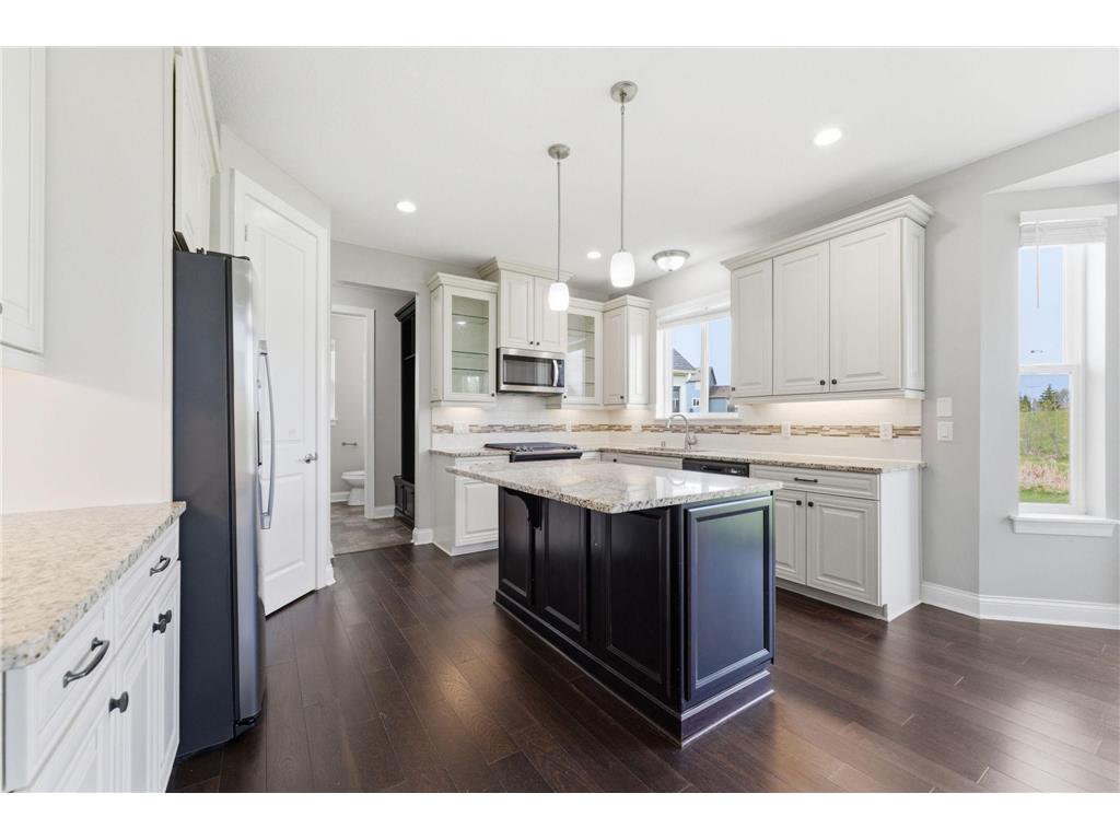 4042 Grand Chevalle Parkway Chaska MN 55318 - Bavaria 7066104 image23