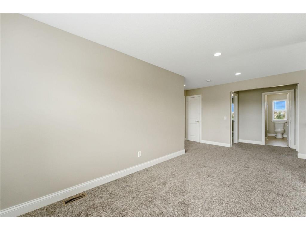 4042 Grand Chevalle Parkway Chaska MN 55318 - Bavaria 7066104 image33