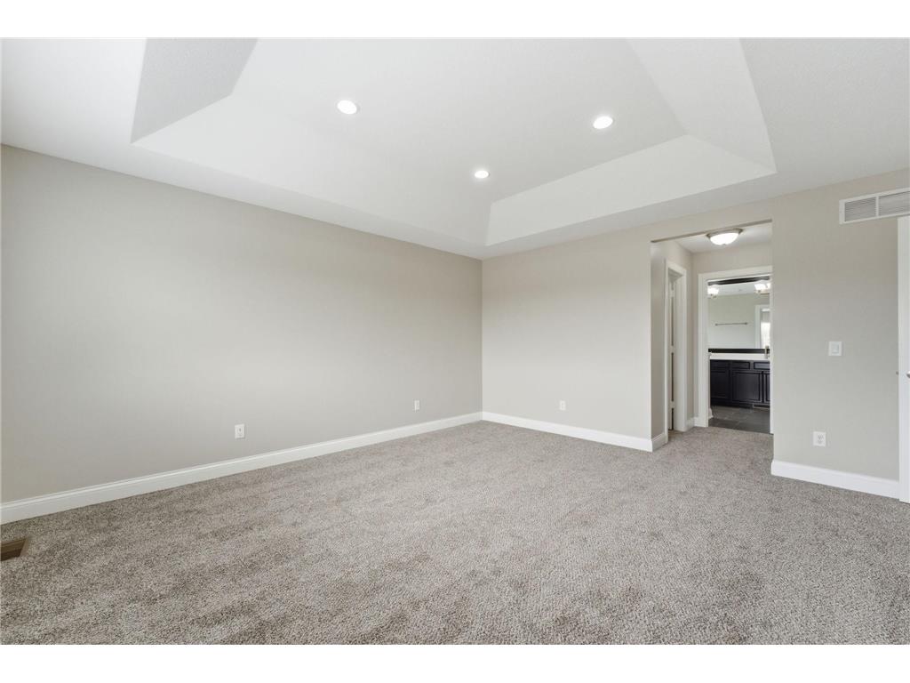 4042 Grand Chevalle Parkway Chaska MN 55318 - Bavaria 7066104 image37