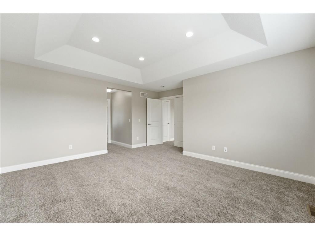 4042 Grand Chevalle Parkway Chaska MN 55318 - Bavaria 7066104 image38