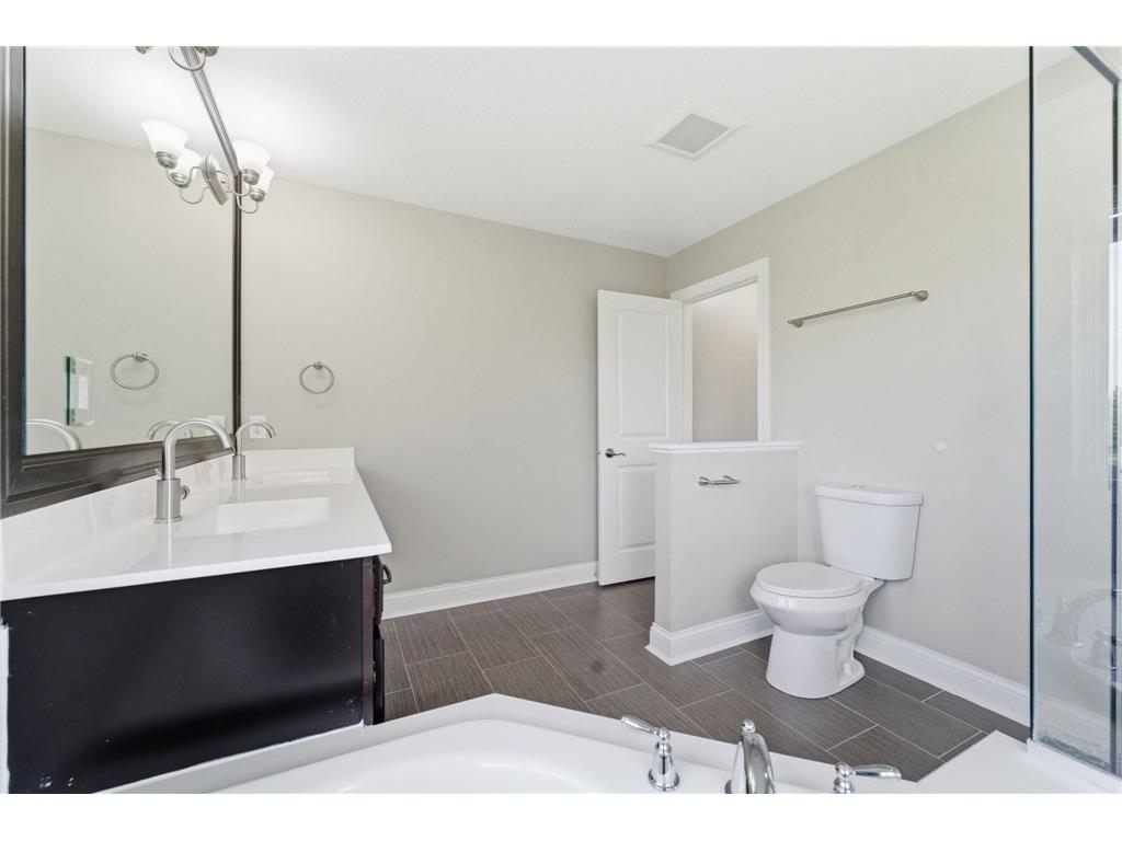 4042 Grand Chevalle Parkway Chaska MN 55318 - Bavaria 7066104 image42