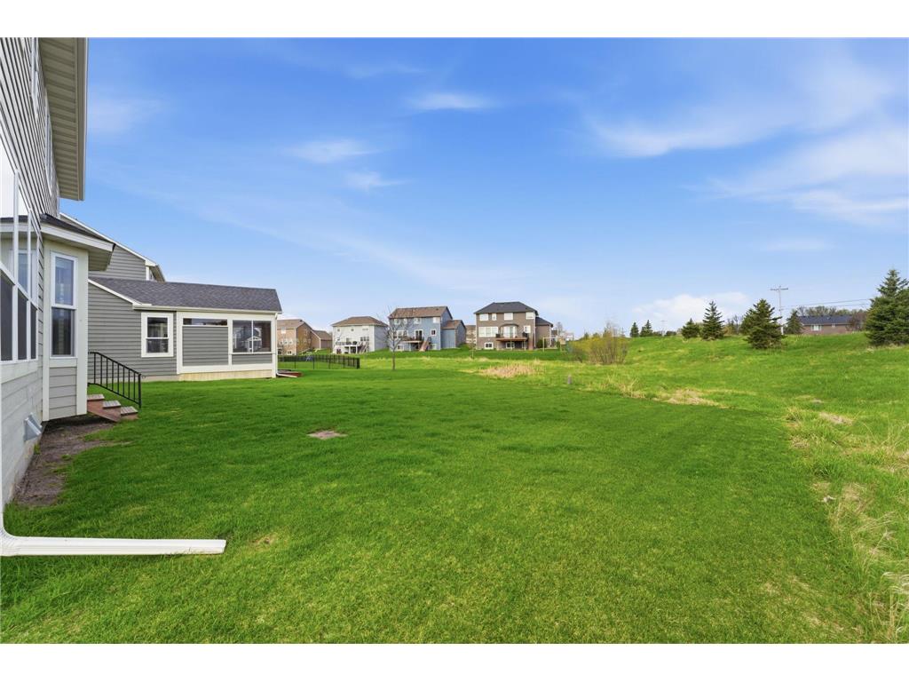 4042 Grand Chevalle Parkway Chaska MN 55318 - Bavaria 7066104 image52