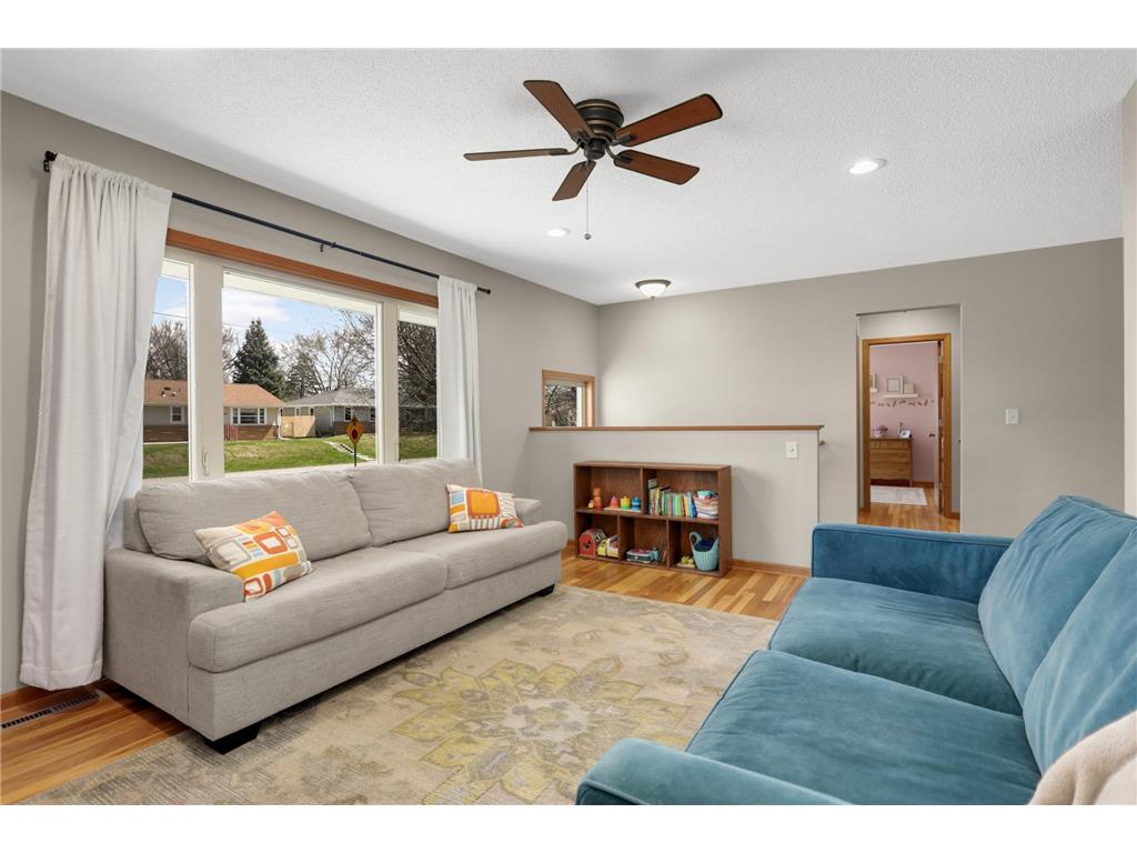 4042 Main Street NE Fridley MN 55421 7061254 image3