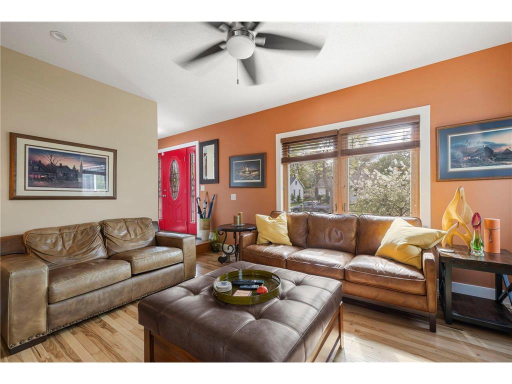 4042 Vincent Ave N Minneapolis MN 55412 7065740 image10