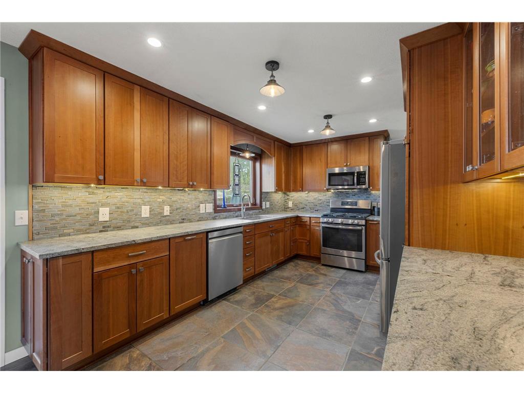 4042 Vincent Ave N Minneapolis MN 55412 7065740 image16