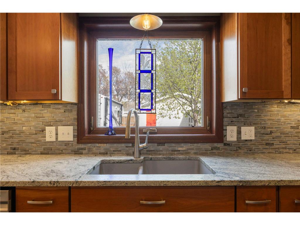 4042 Vincent Ave N Minneapolis MN 55412 7065740 image17