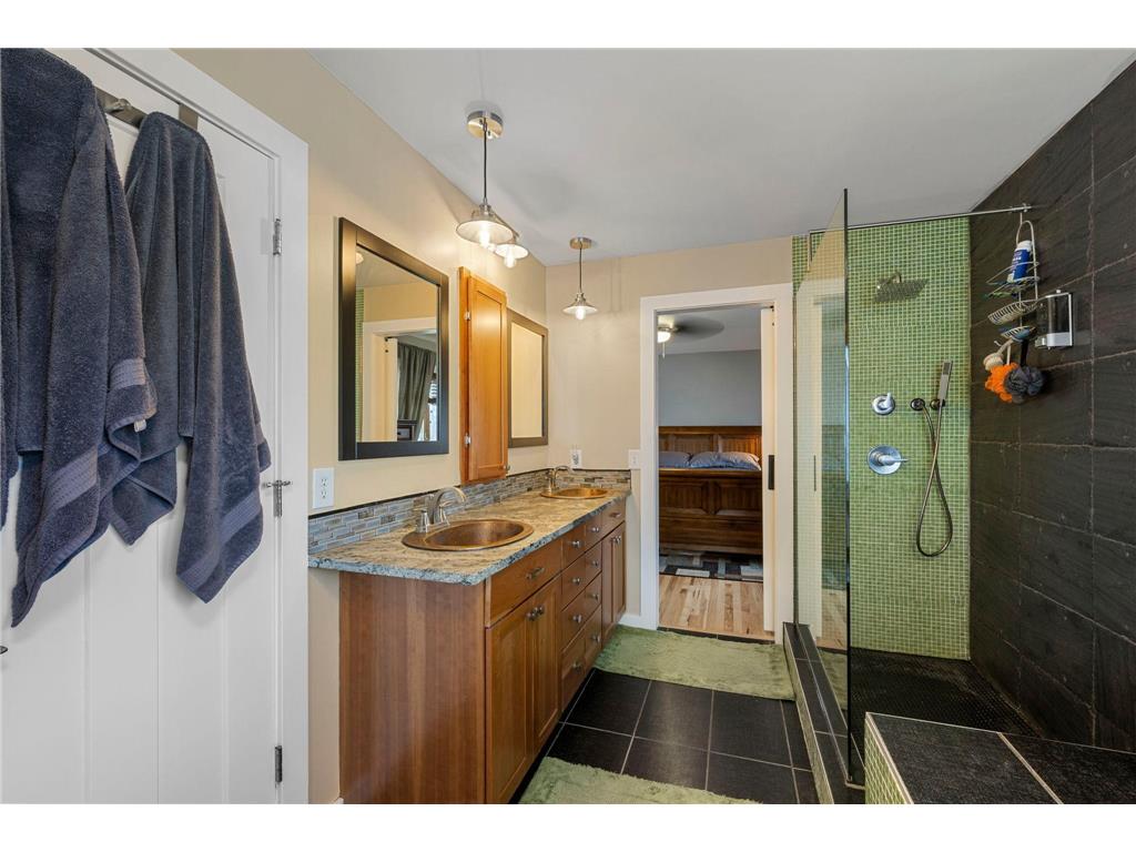 4042 Vincent Ave N Minneapolis MN 55412 7065740 image28