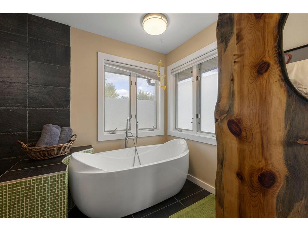 4042 Vincent Ave N Minneapolis MN 55412 7065740 image29