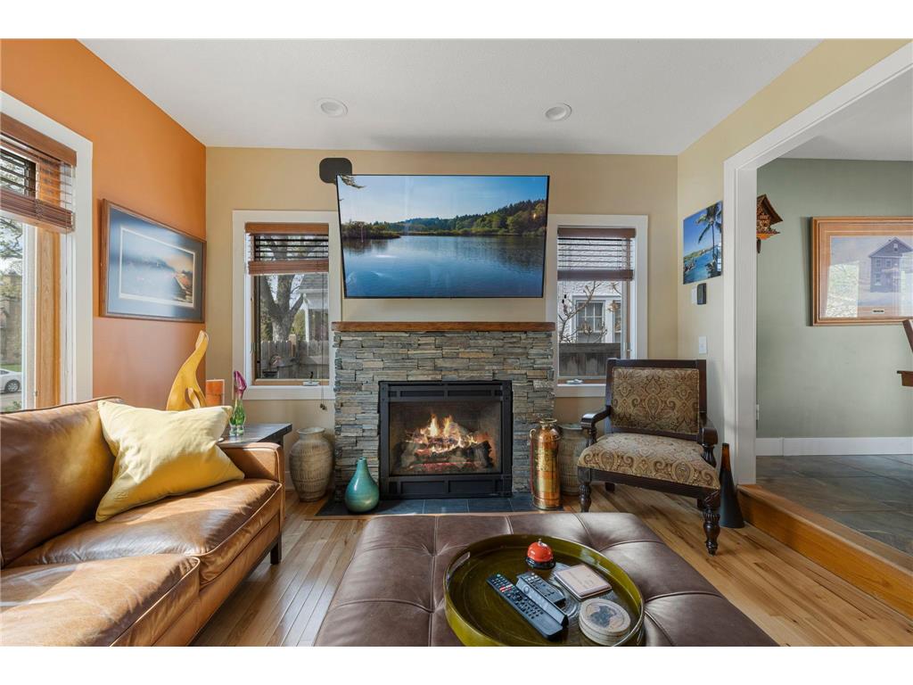 4042 Vincent Ave N Minneapolis MN 55412 7065740 image8