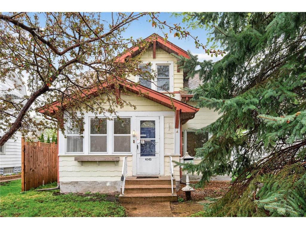4043 Madison Street NE Columbia Heights MN 55421 7063052 image1