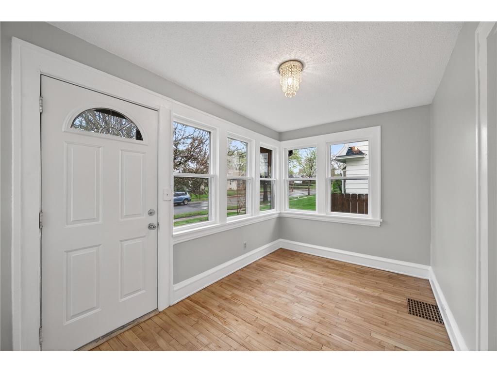 4043 Madison Street NE Columbia Heights MN 55421 7063052 image3