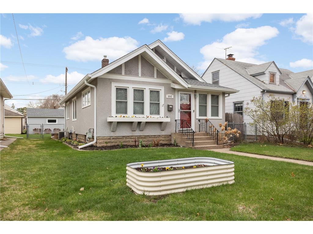 4043 Russell Avenue N Minneapolis MN 55412 7071716 image1