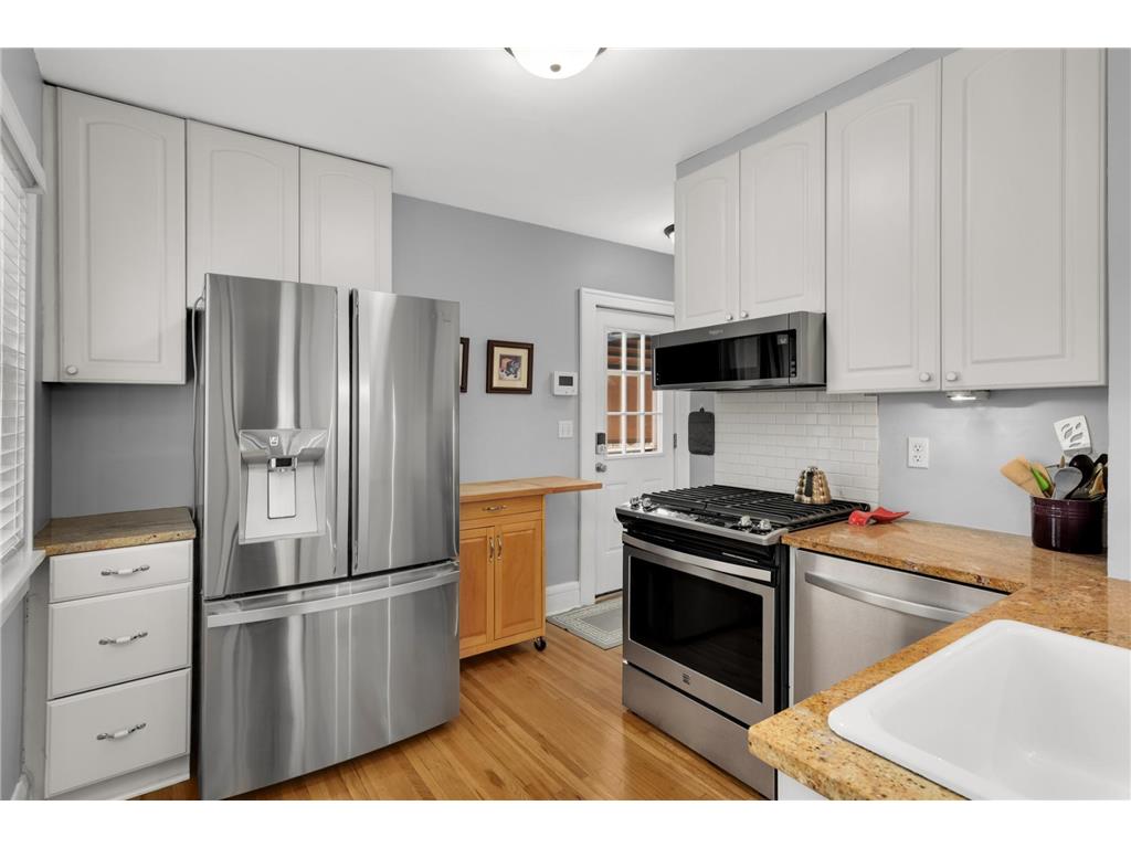 4043 Russell Avenue N Minneapolis MN 55412 7071716 image11