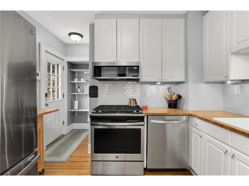 4043 Russell Avenue N Minneapolis MN 55412 7071716 image12