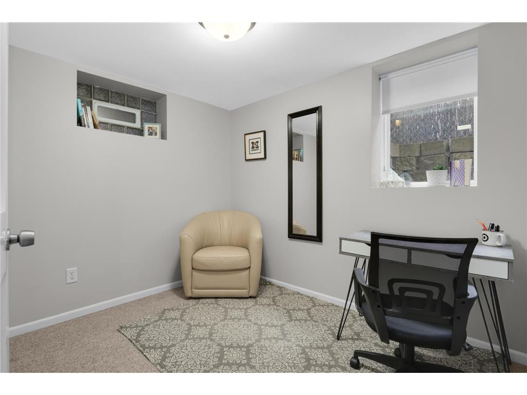 4043 Russell Avenue N Minneapolis MN 55412 7071716 image23