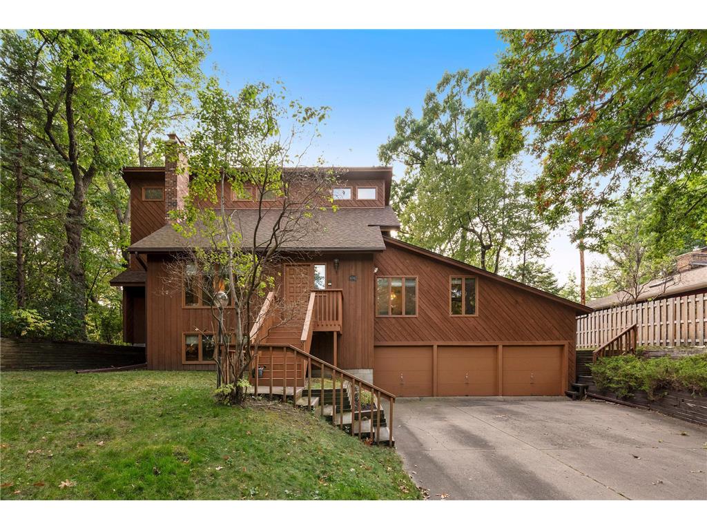 4043 Valentine Court Arden Hills MN 55112 6619215 image1