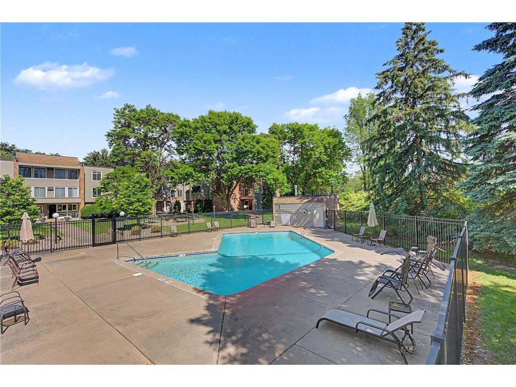4045 Hodgson Road #107 Shoreview MN 55126 7087285 image13