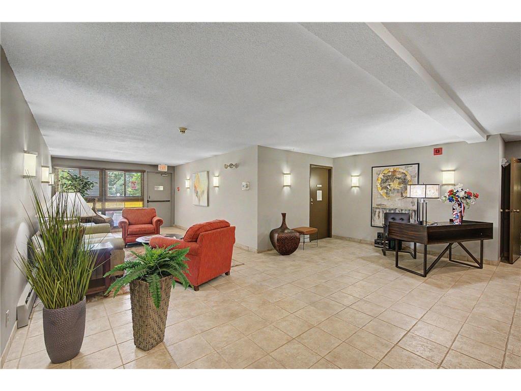 4045 Hodgson Road #107 Shoreview MN 55126 7087285 image18