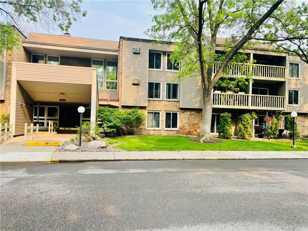 4045 Hodgson Road 110, Shoreview, MN, 55126 MLS 6373863 Edina Realty