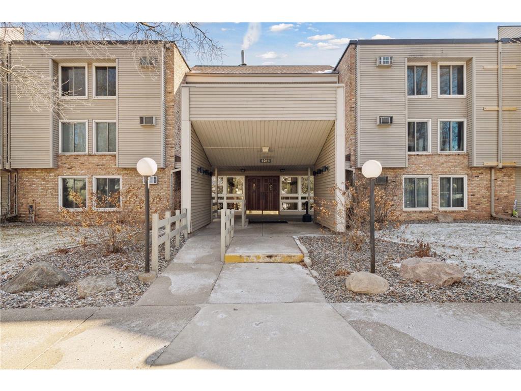 4045 Hodgson Road 110, Shoreview, MN, 55126 MLS 6497019 Edina Realty