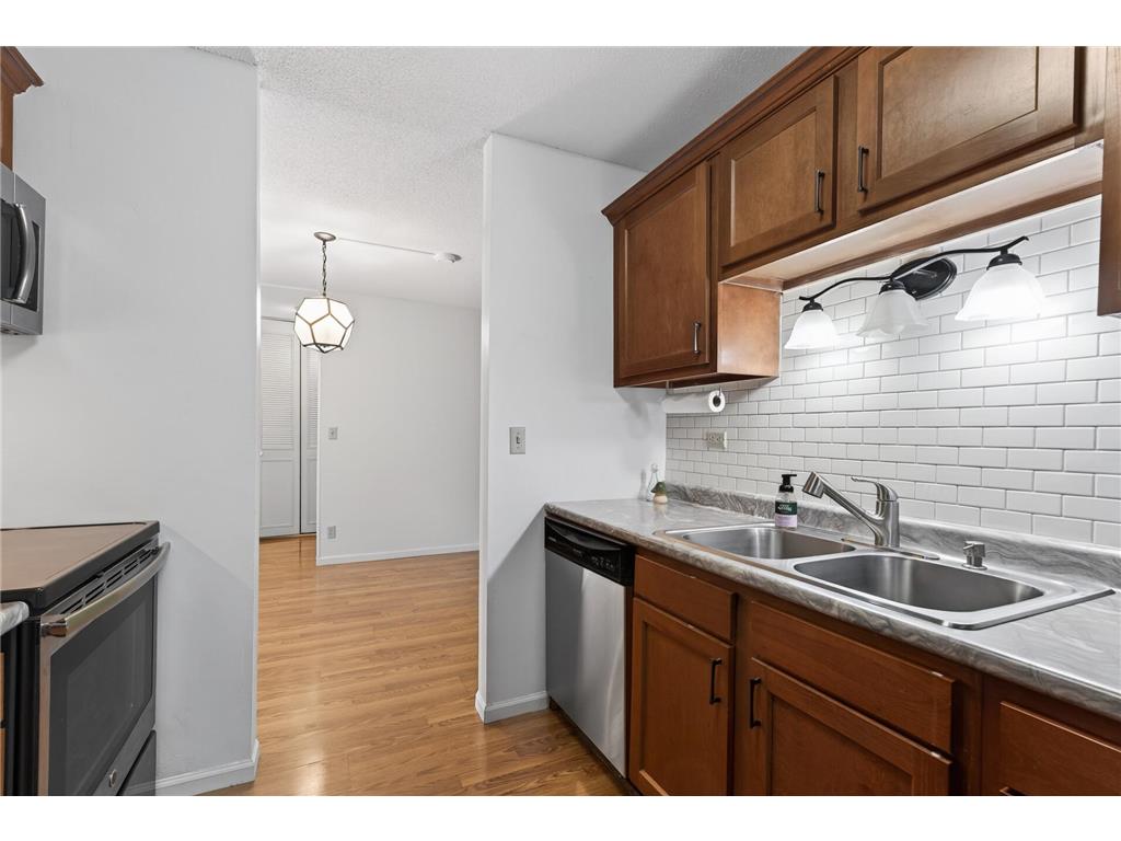 4045 Hodgson Road #211 Shoreview MN 55126 7067828 image13
