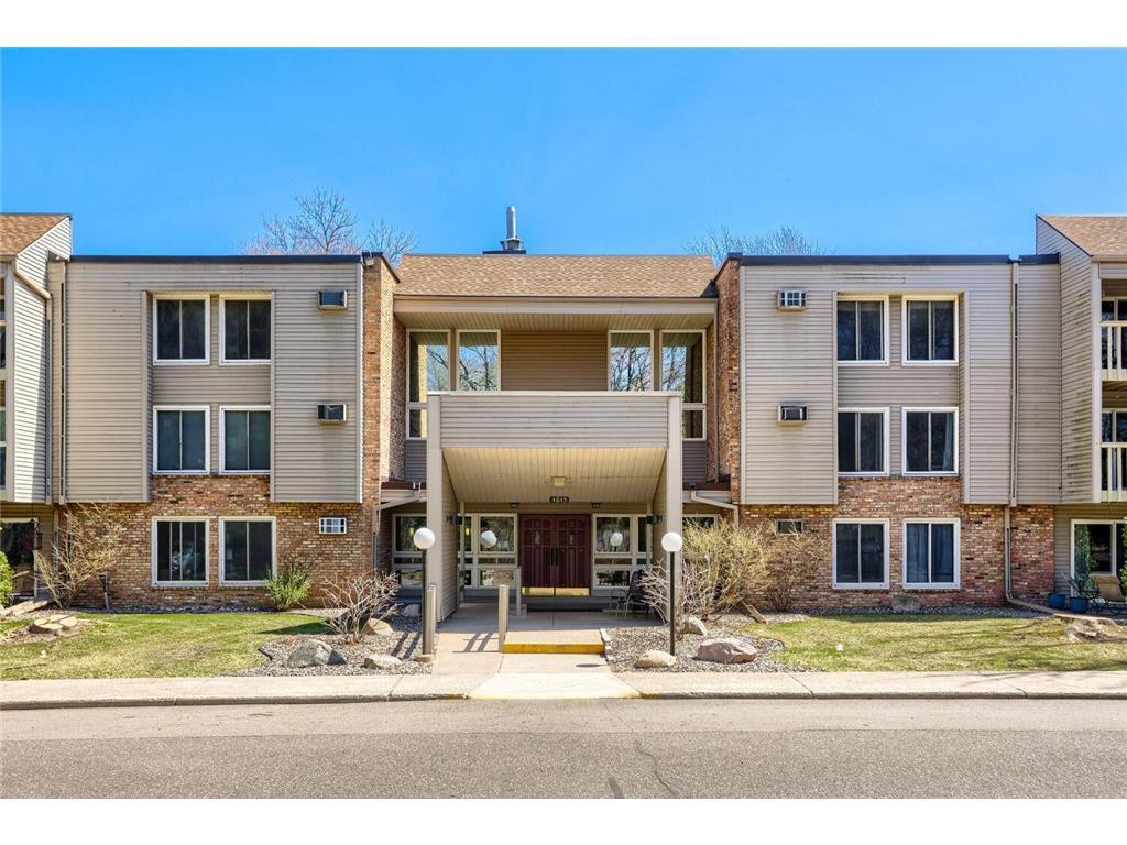 4045 Hodgson Road #312 Shoreview MN 55126 7049392 image1