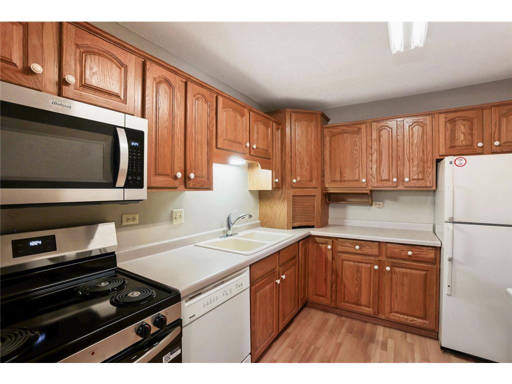 4045 Hodgson Road #312 Shoreview MN 55126 7049392 image8